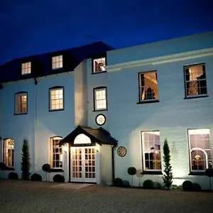 Hotel East Close, Christchurch (Dorset)